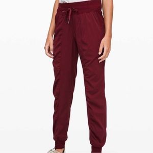 Lululemon Dance Studio Mid-Rise Jogger Full Length